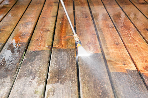 Best Driveway Pressure Washing  in Janesville, WI